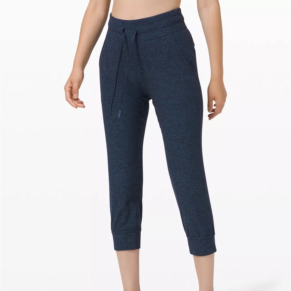 Lululemon Ready to Rulu Jogger Crop - size 4